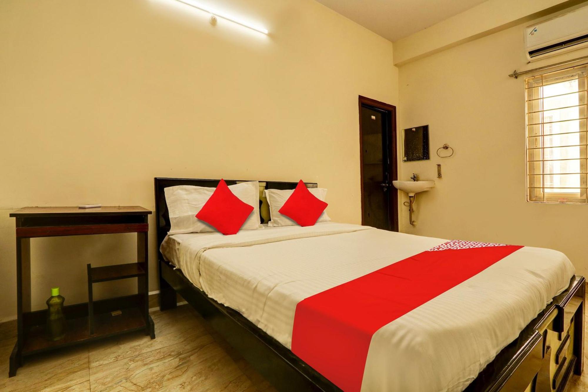 Hotel O Royal Haven Hyderabad Exteriör bild