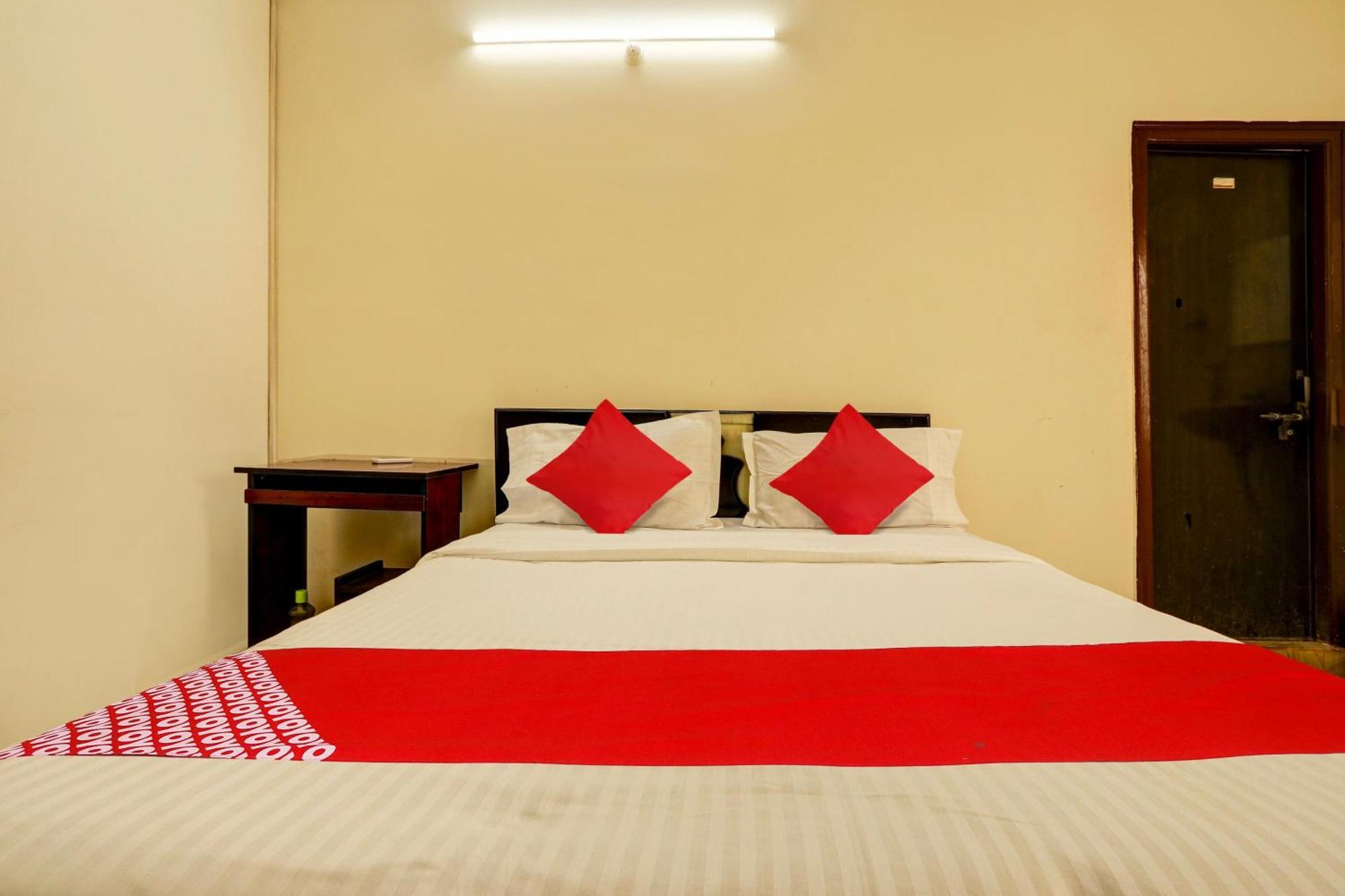 Hotel O Royal Haven Hyderabad Exteriör bild